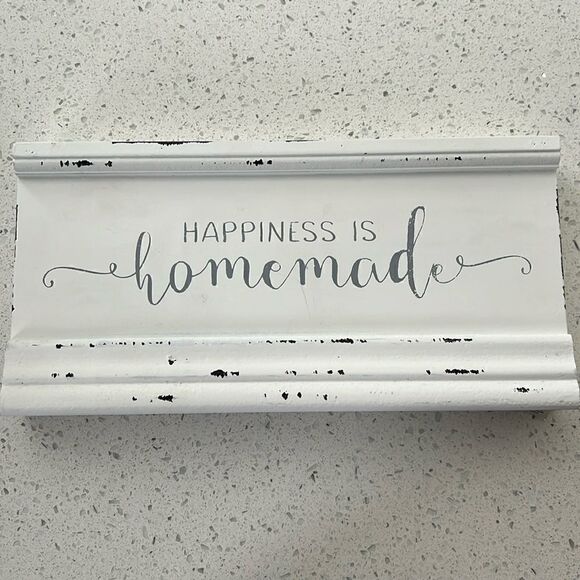 HAPPINESS IS HOMEMADE WOODEN SIGN - Picture 1 of 4
